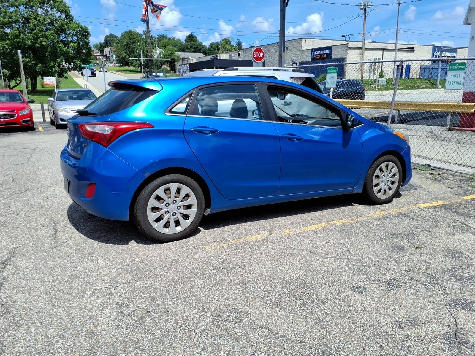 hyundai elantra gt 2017 KMHD35LH8HU377019 image hyundai elantra gt 2017 KMHD35LH8HU377019 image